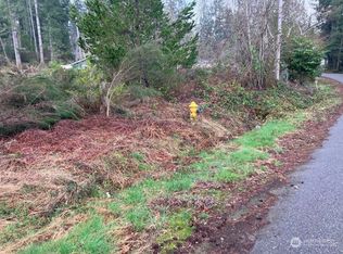 1170 E Trails End Dr, Belfair, WA
