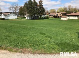 3rd Ave, Fulton, IL 61252