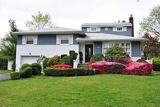 1st image of 105 Larch Dr