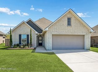 16755 Desmare St, Gulfport, MS 39503