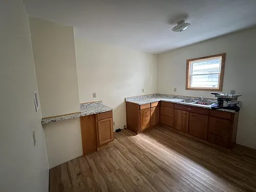 1311 Oak St Photo 1