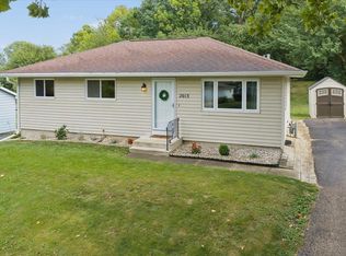 2013 Ardmore Dr, Madison, WI 53713