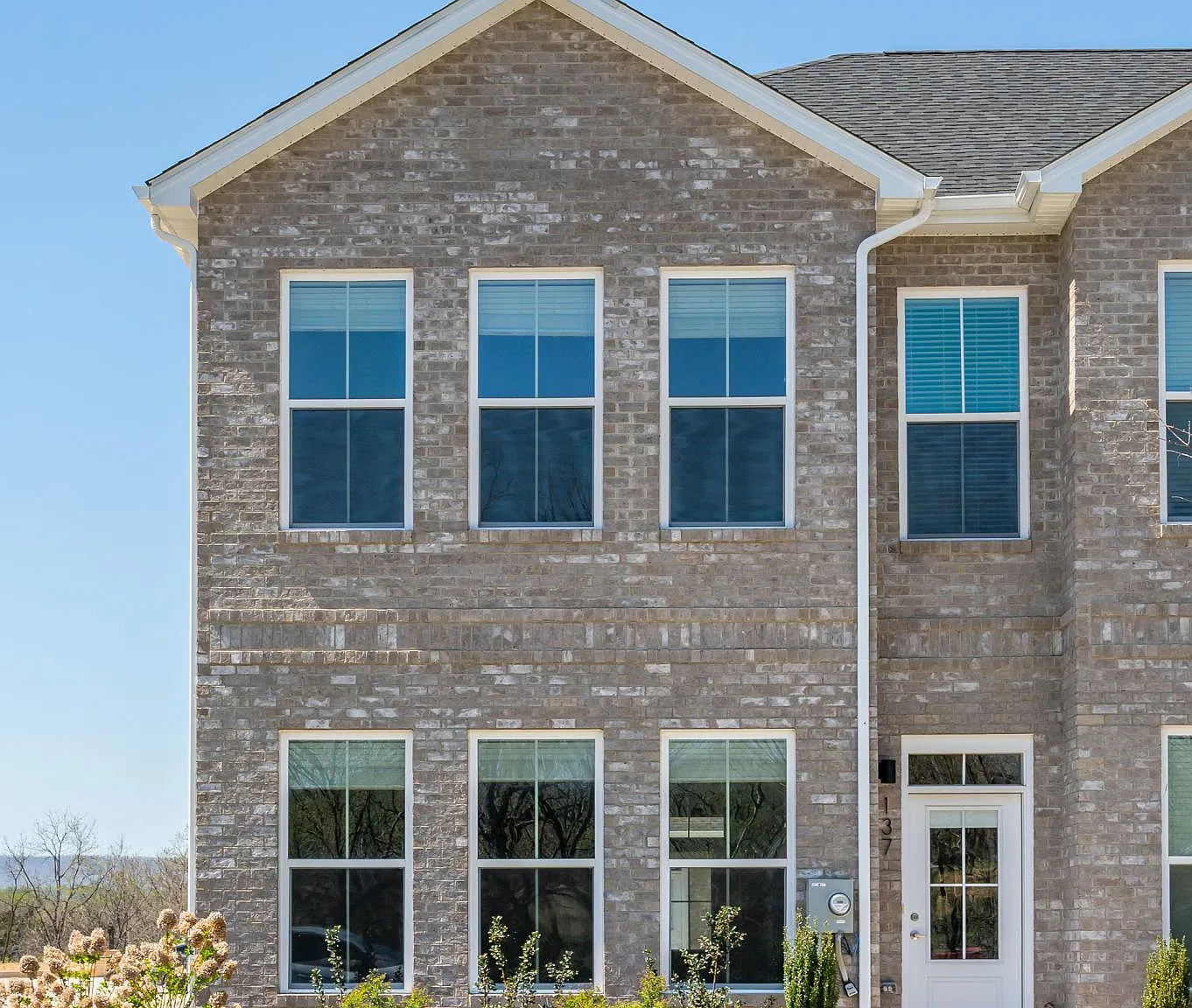 175 Marineris Cir — Photo 2