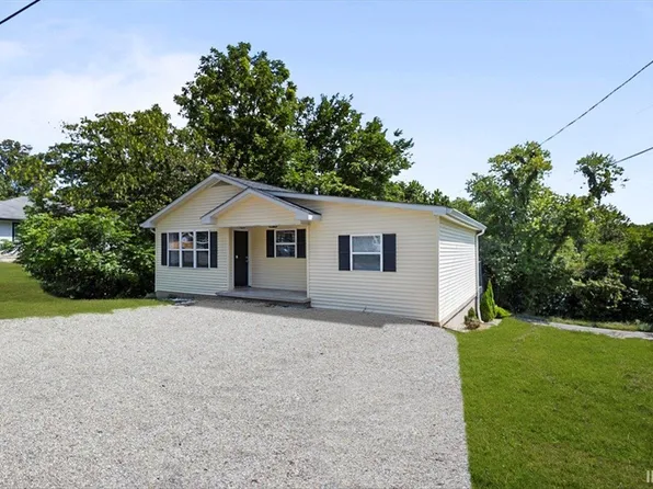 1624 C St, Bedford, IN 47421