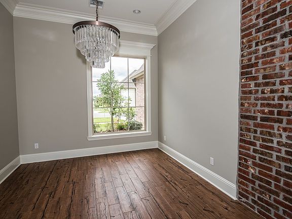 5th image of 308 Sabal Palms Row