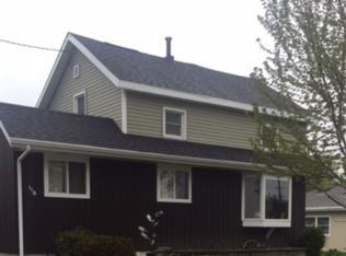 118 N 7th St, HILBERT, WI 54129