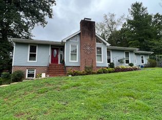 5688 Advance Mills Rd, Ruckersville, VA 22968