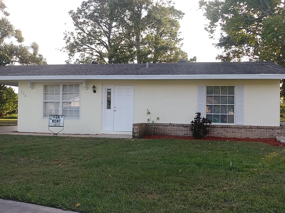 1st image of 256 NE Ardsley Dr