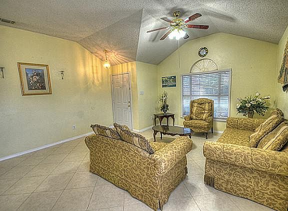 5th image of 5104 Eastcreek Dr
