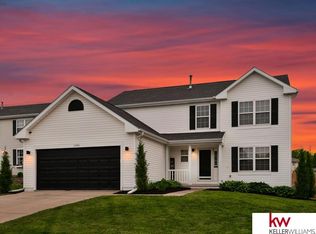 11266 S 202nd Cir, Gretna, NE 68028