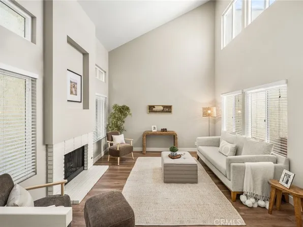 8 Claret #49, Irvine, CA 92614