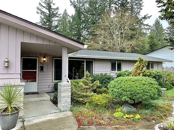 2nd image of 1003 Lake Terrace Dr SW