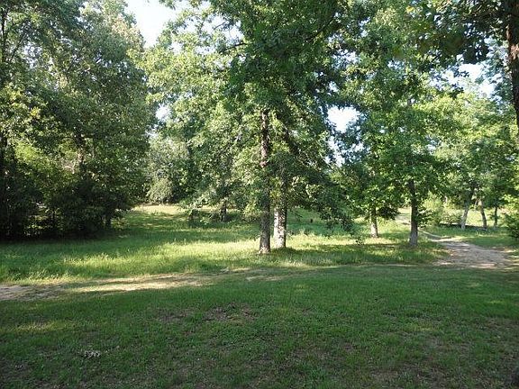 3rd image of 400 An County Road 199