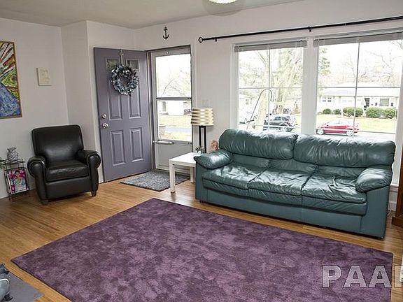 3rd image of 227 W Wynnwood Dr