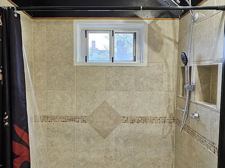 Bathroom 05