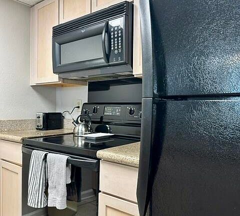 5th image of 3230 Cumberland Rd APT 73