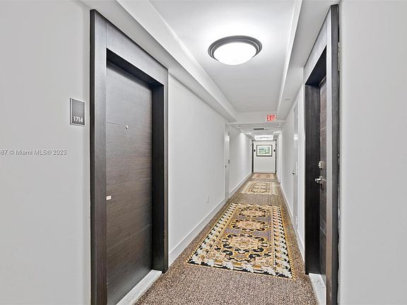 2nd image of 2801 NE 183rd St APT 1714W