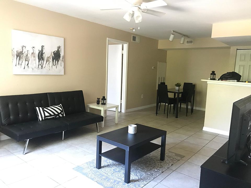 1st image of 3028 Parkway Blvd APT 201