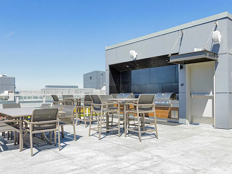 Rooftop Lounge with BBQ Grills