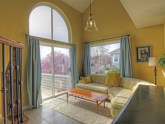 5th image of 8913 N Kensington Dr