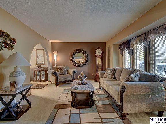 5th image of 14705 Harvey Oaks Ave