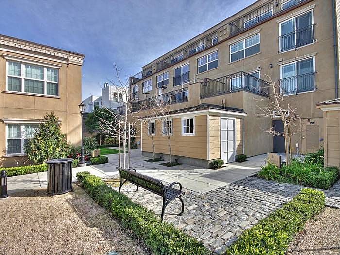 Common outdoor area