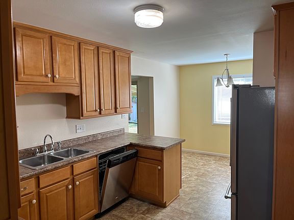 3rd image of 2595 Arroyo Dr