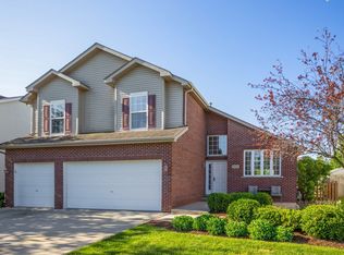 7606 Red Oak Dr, Plainfield, IL 60586