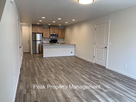 2nd image of 436 W Orchard Ave #4