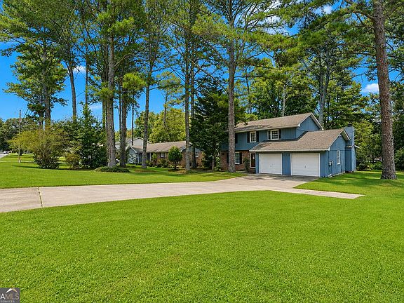 5th image of 408 Martin Rd