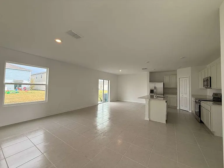 2728 Lookout Ridge Rd — Photo 1
