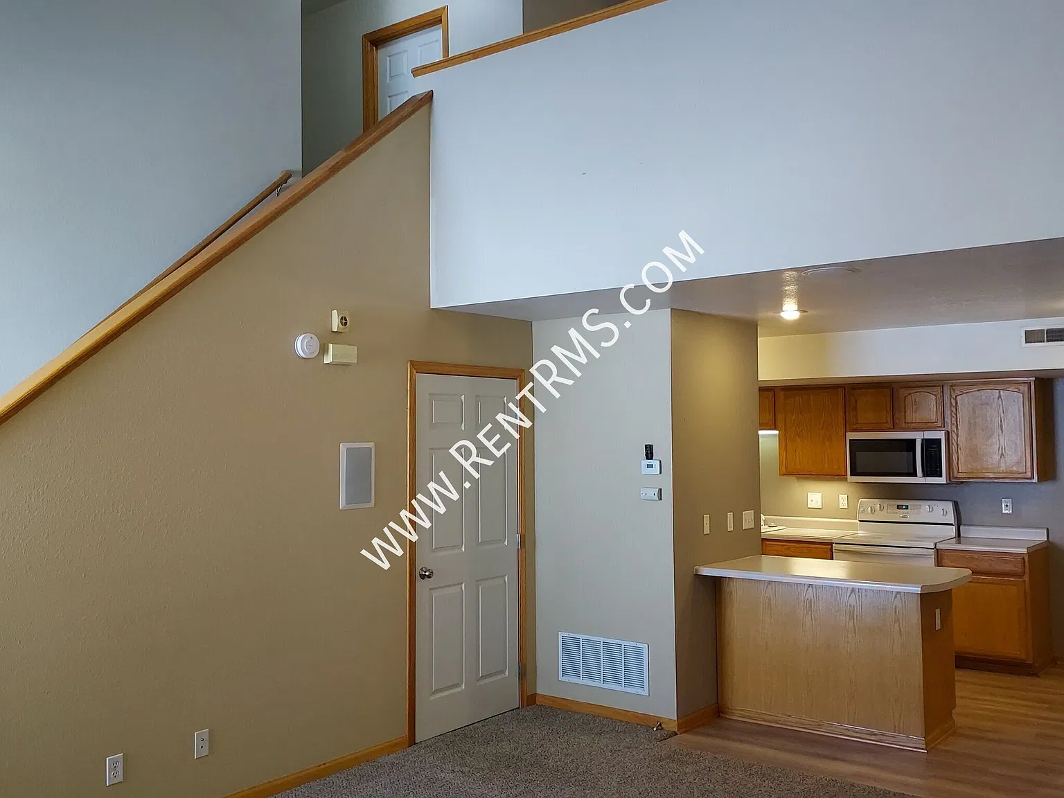 *Shawnee Heights School District* 910 Se 44th Ter- 3 Bed/2 Bath Duplex — Photo 3