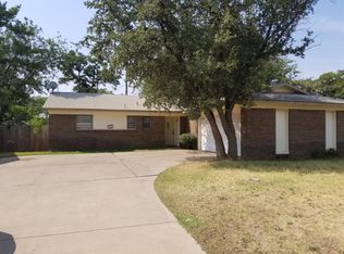 1931 70th St, Lubbock, TX 79412
