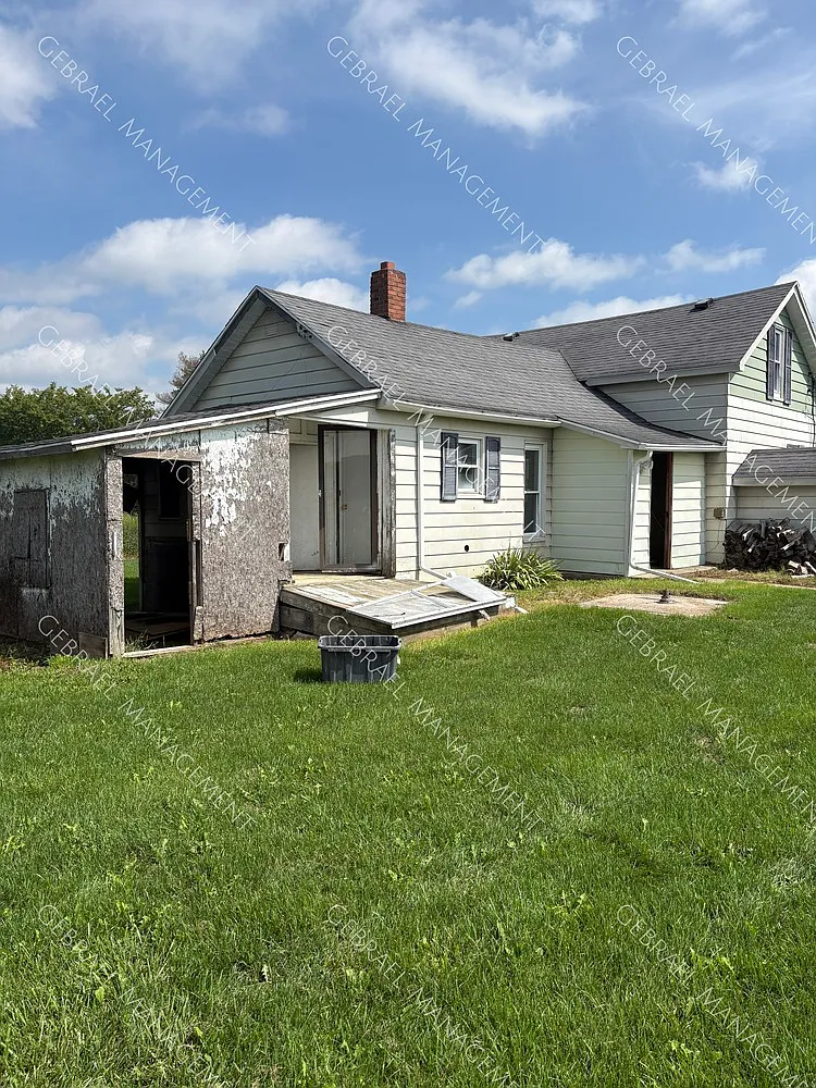 2306 Van Vleet — Photo 2