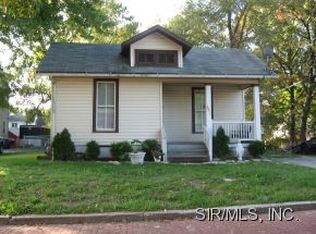 2615 Maxey St, Alton, IL 62002