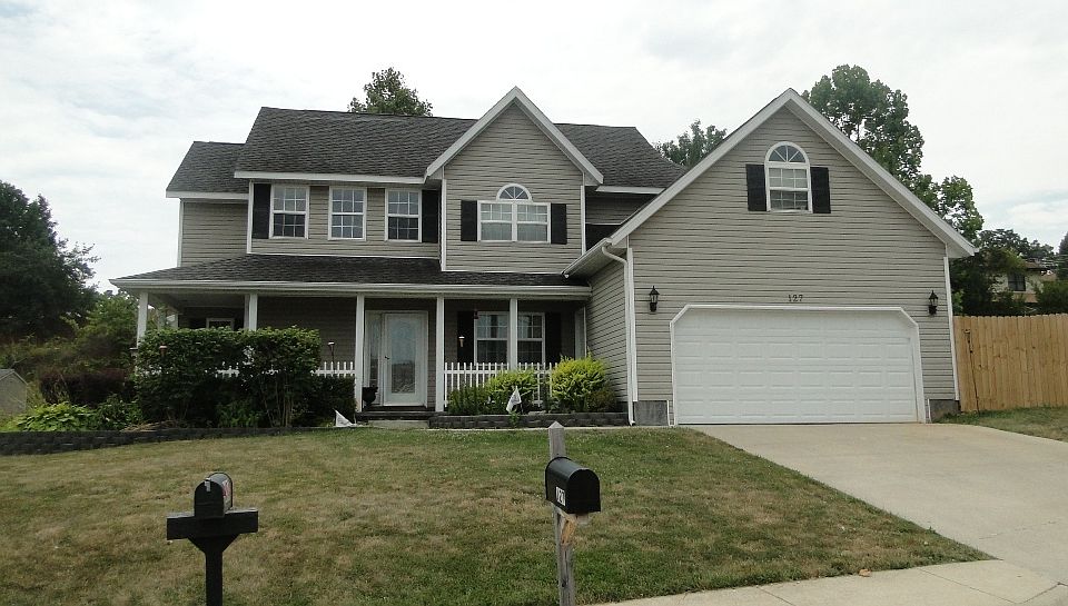 1st image of 127 Dogwood Cir