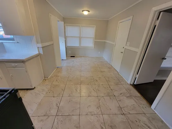 3533 Avenue E, Fort Worth, TX 76105