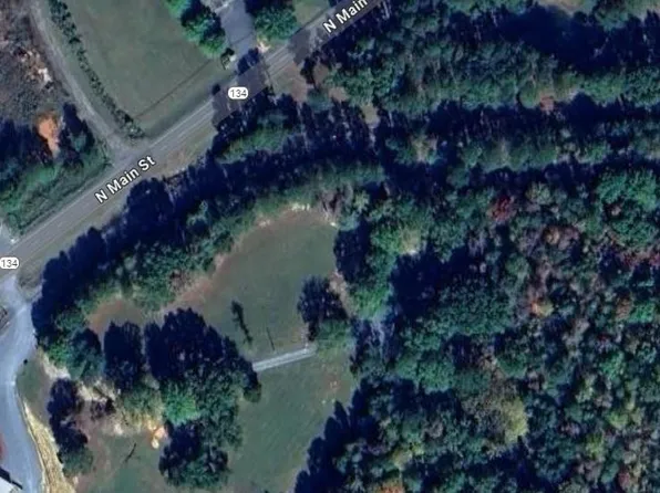 986 N Main St, Troy, NC 27371