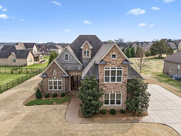 2nd image of 23 Morgan Ln