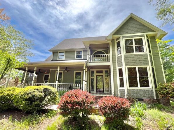 4 Stacey Cir
