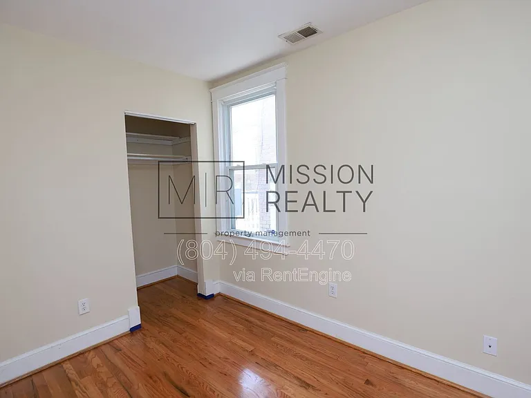 1400 Bainbridge St #C — Photo 9