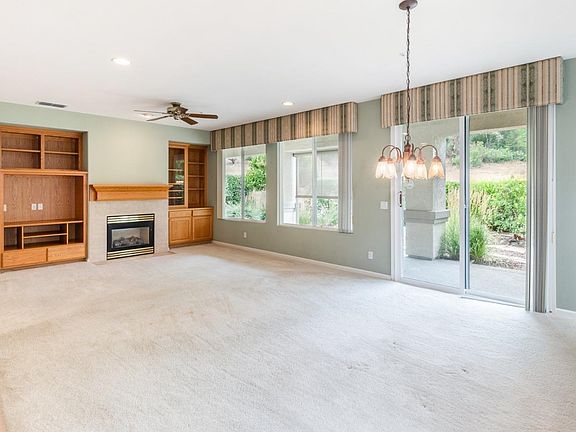 4th image of 211 Moulton Court