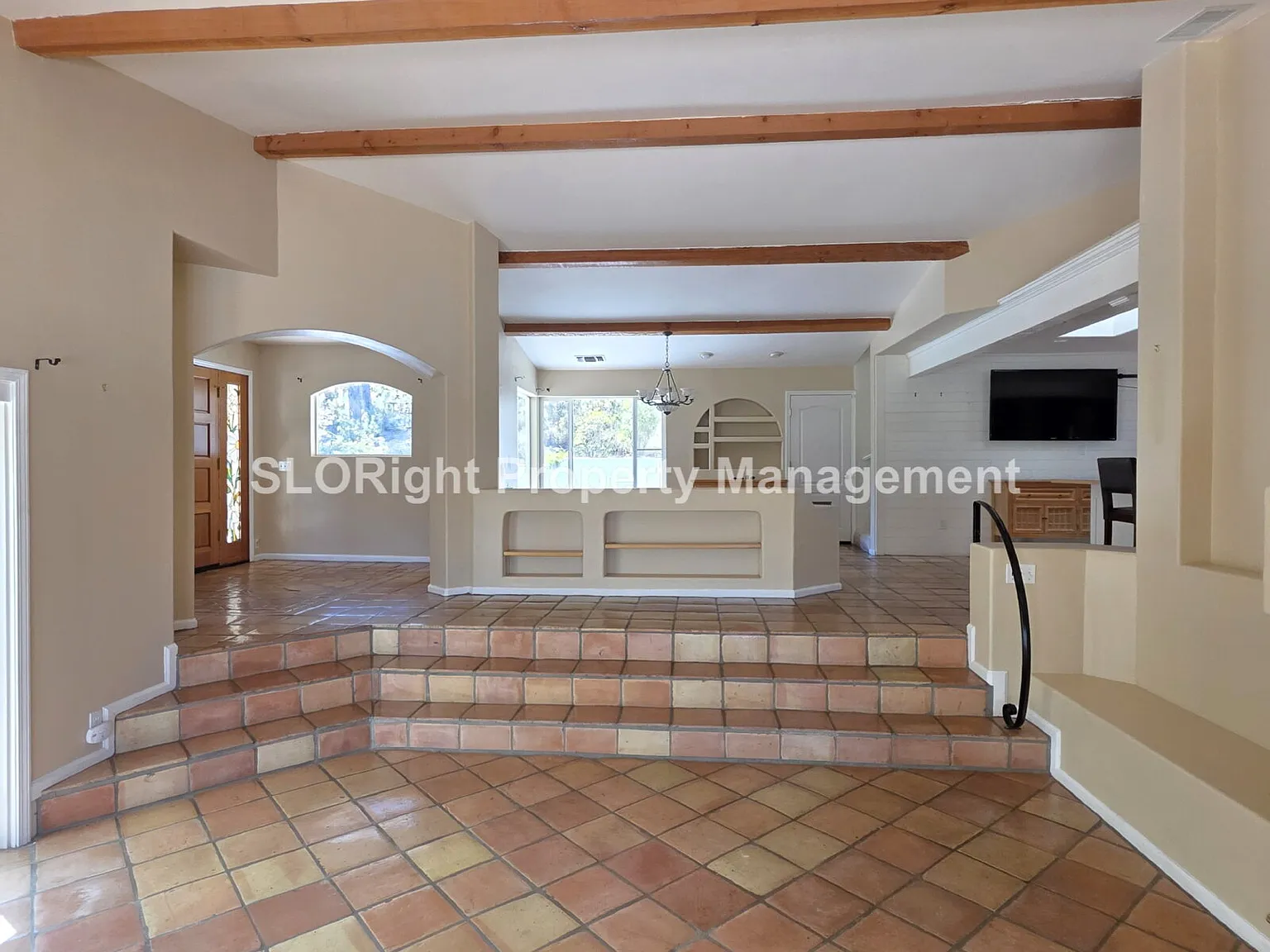 3 bed, 2.5 bath, 2784 sqft, $4,350 — Photo 4