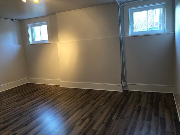 2nd image of 2126 Rosewood Ave