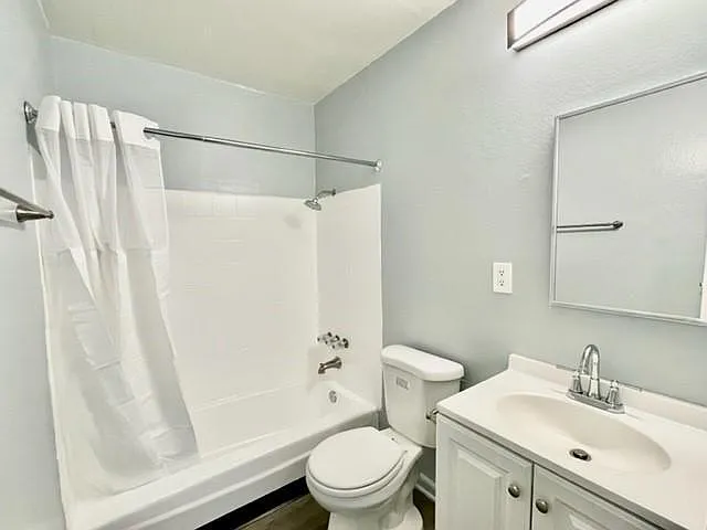 815 N Rose Ave #A2 — Photo 16