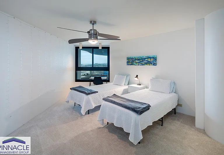 66 Queen St #2803 — Photo 4