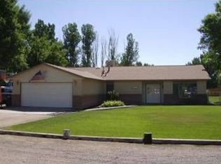 1855 Wasmer Cir, Bosque Farms, NM 87068