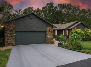 1744 W Montana Court, Nixa, MO 65714