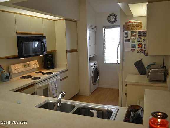 2nd image of 1017 Country Club Dr
