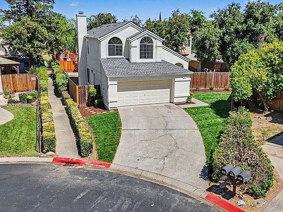 3rd image of 38 Nightingale Ct